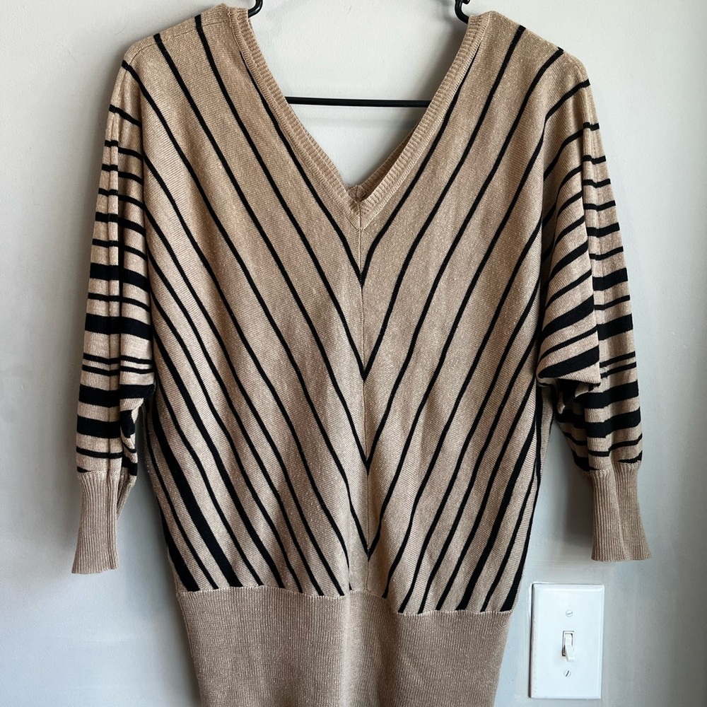 Cato Women’s V-Neck Chevron Sweater - Beige and Black Large Dolman Sleeves